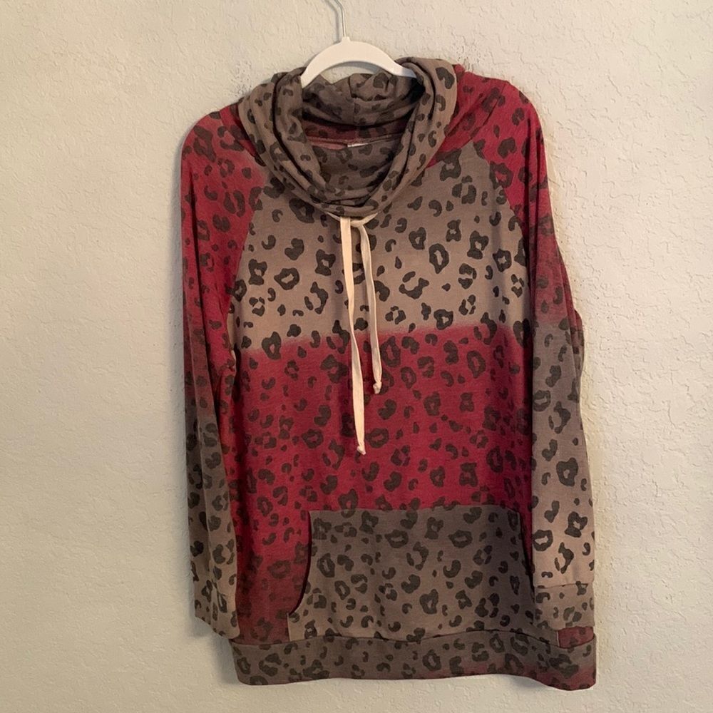 Honey Me Curve Animal Print Ombré Sweater Size L